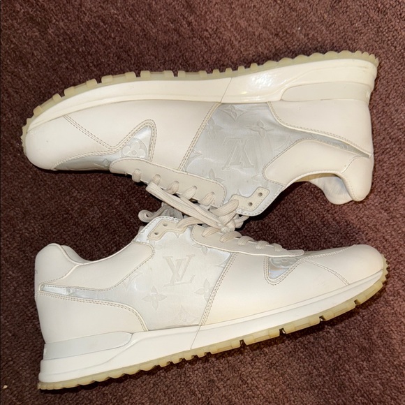 Louis Vuitton Cream Sneakers - Picture 1 of 6